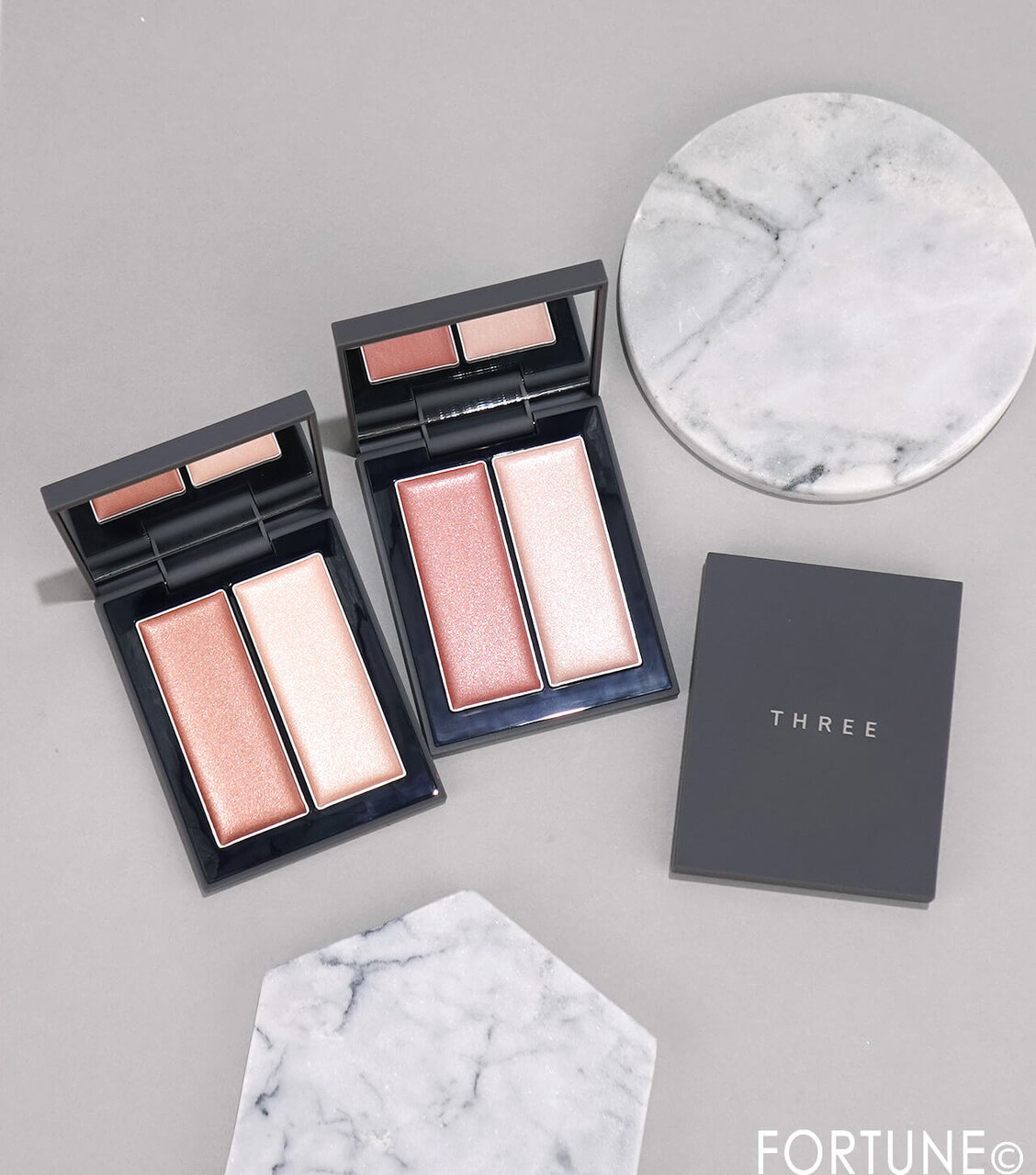 THREE（スリー）　シマリング グロー デュオ R　リニューアル