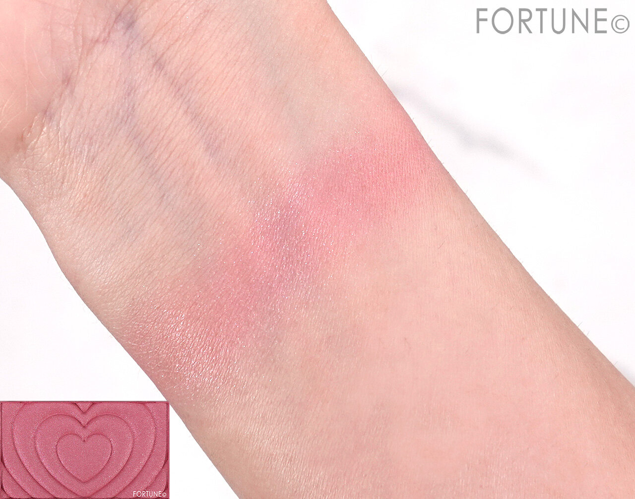 CANMAKE（キャンメイク）　『キャンメイク　パウダーチークス』　P40thx：キューティーベリー