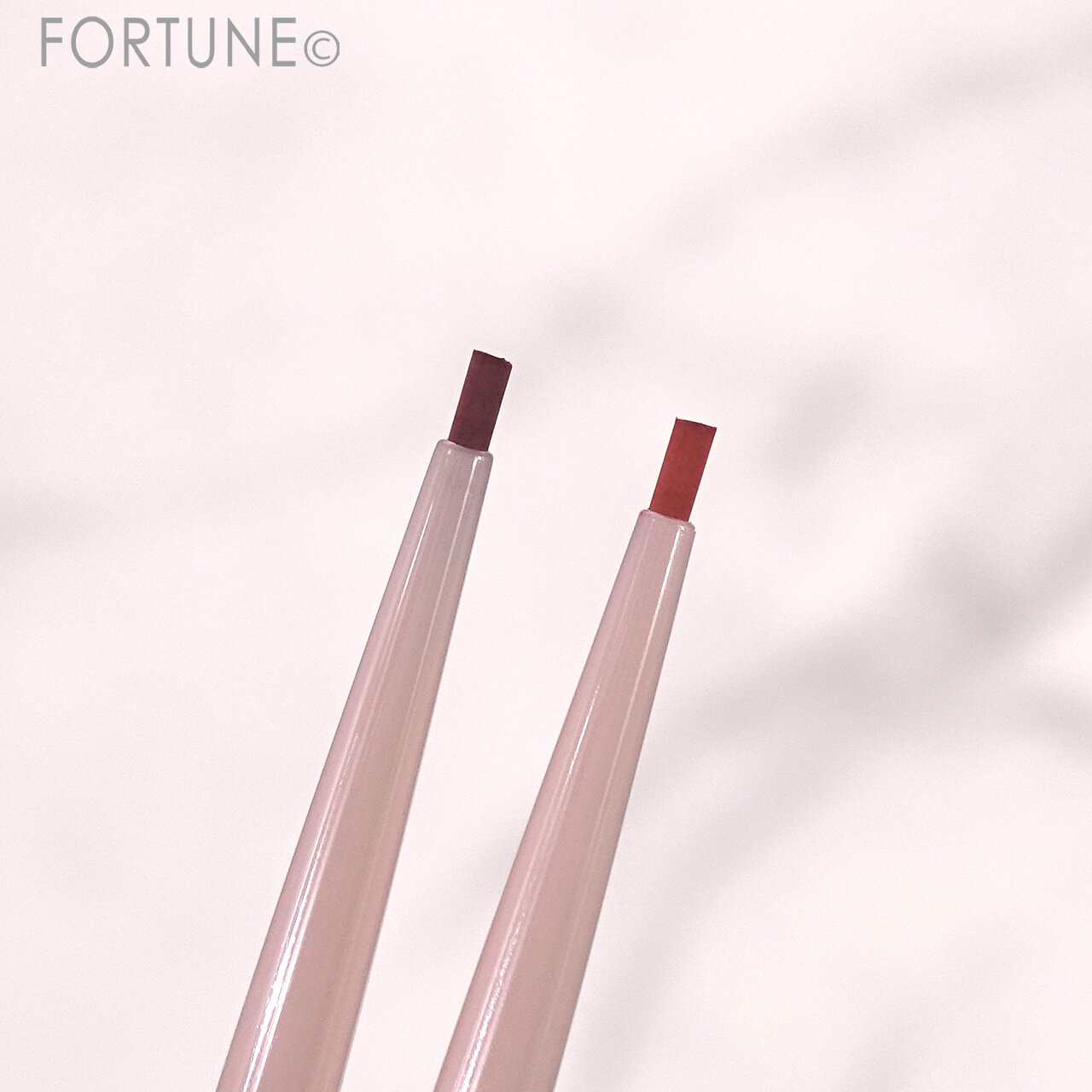 CANMAKE（キャンメイク）　『キャンメイク　クリーミータッチライナー』　12 イチゴストーム　14 イチゴキューピッド