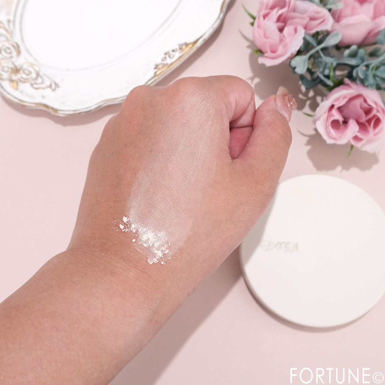 excel（エクセル）　エクストラリッチ セラムインパウダー