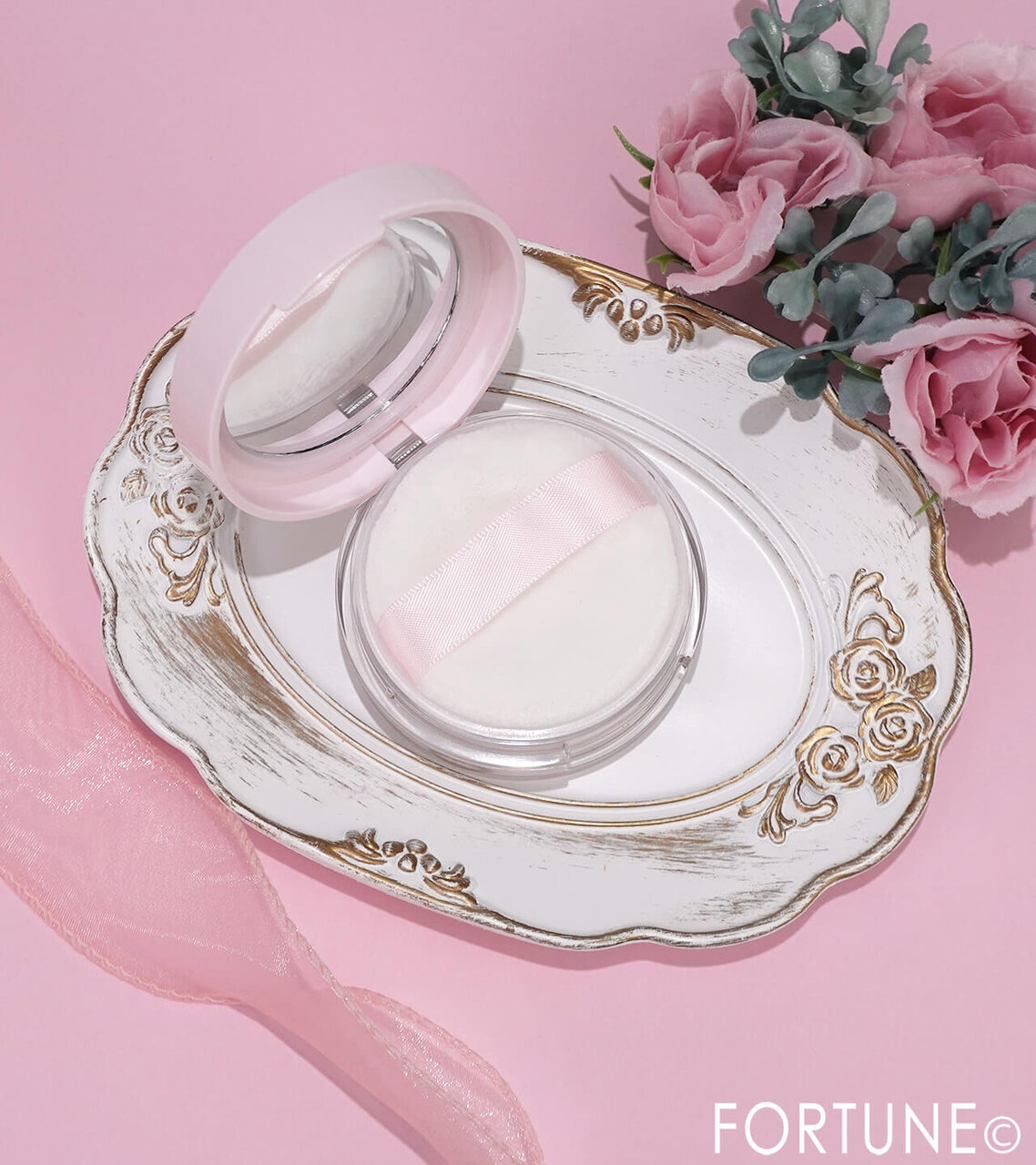 ヒロインメイク　2025年冬新作コスメ　『ヒロインメイク　フワットキープ　パウダー』