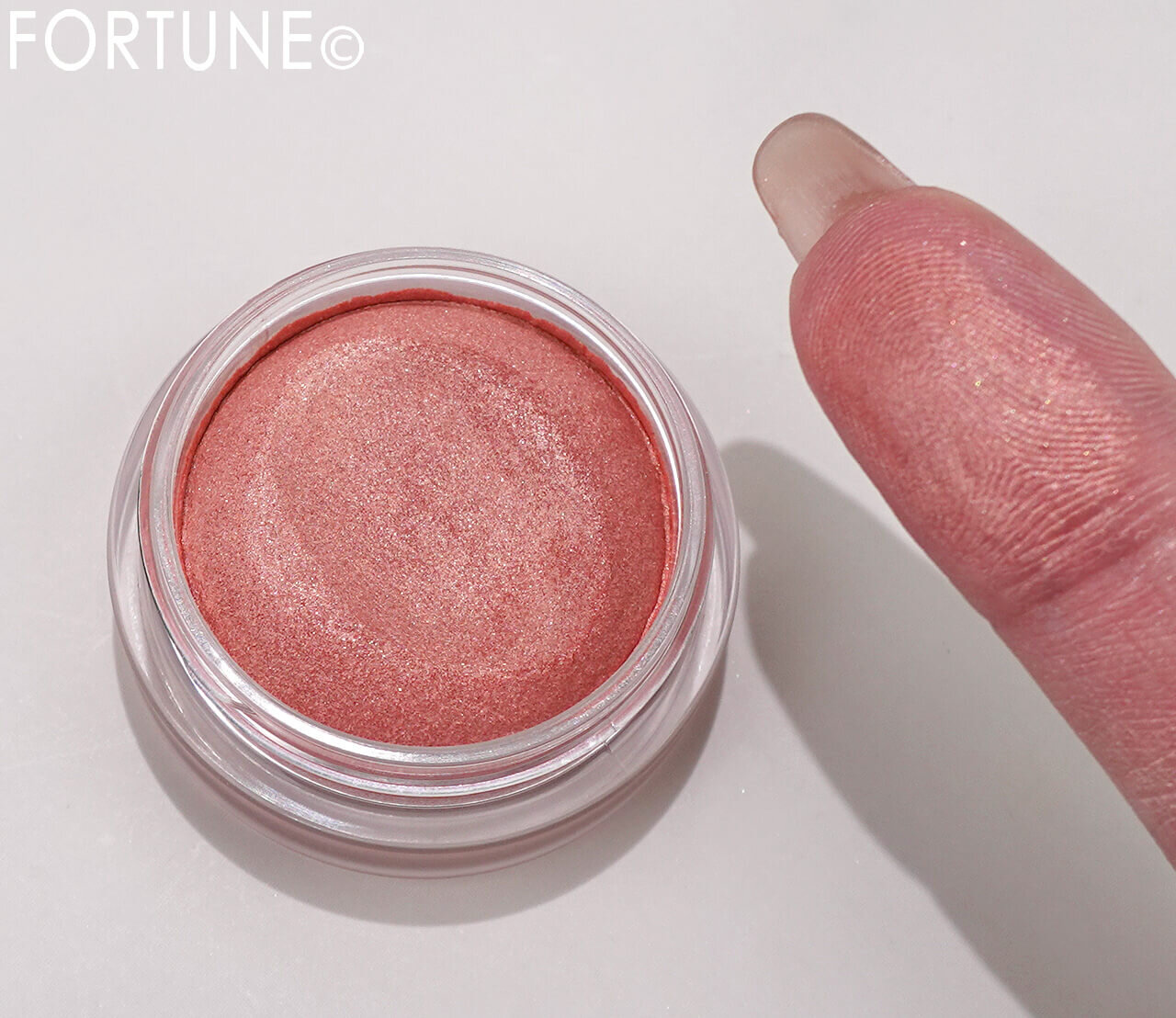 PAUL ＆ JOE BEAUTE（ポール ＆ ジョー ボーテ）　ポール ＆ ジョー シマリング アイカラー　　