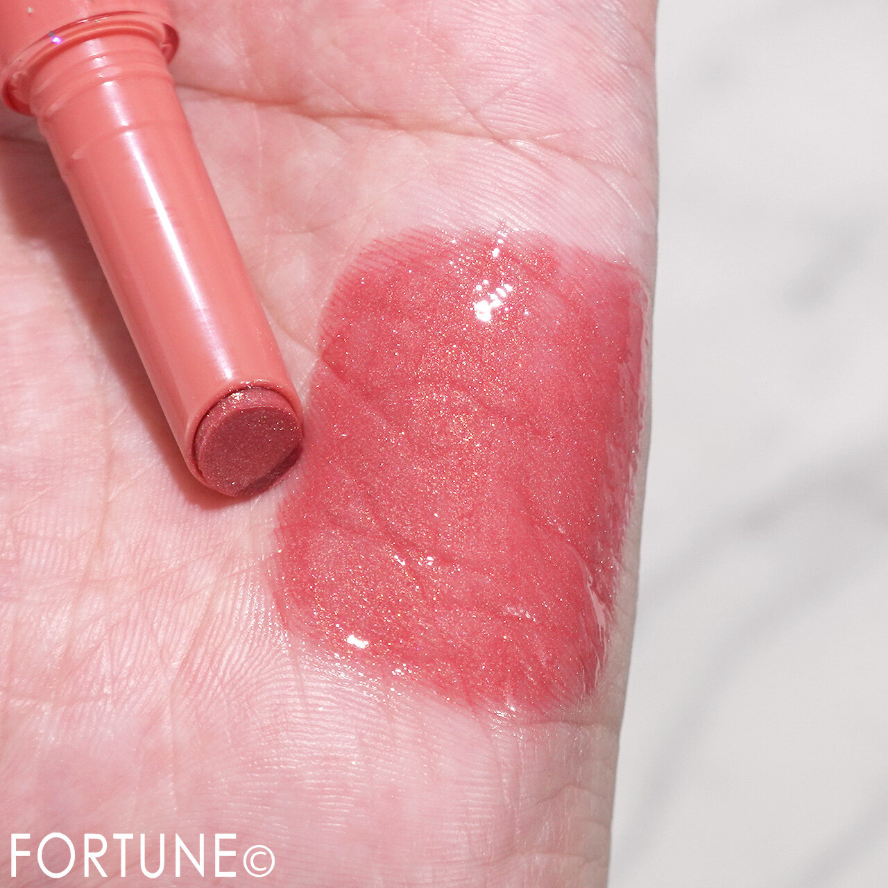 Cathy Doll（キャシードール）　ボーントゥブリンク リップクリック