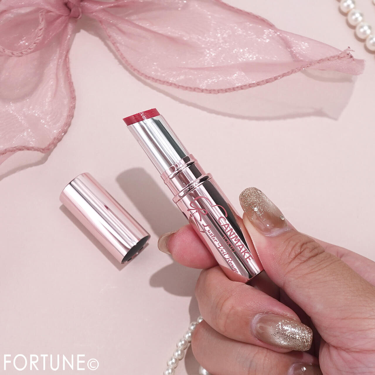 CANMAKE（キャンメイク）　ラスターヴェールルージュ