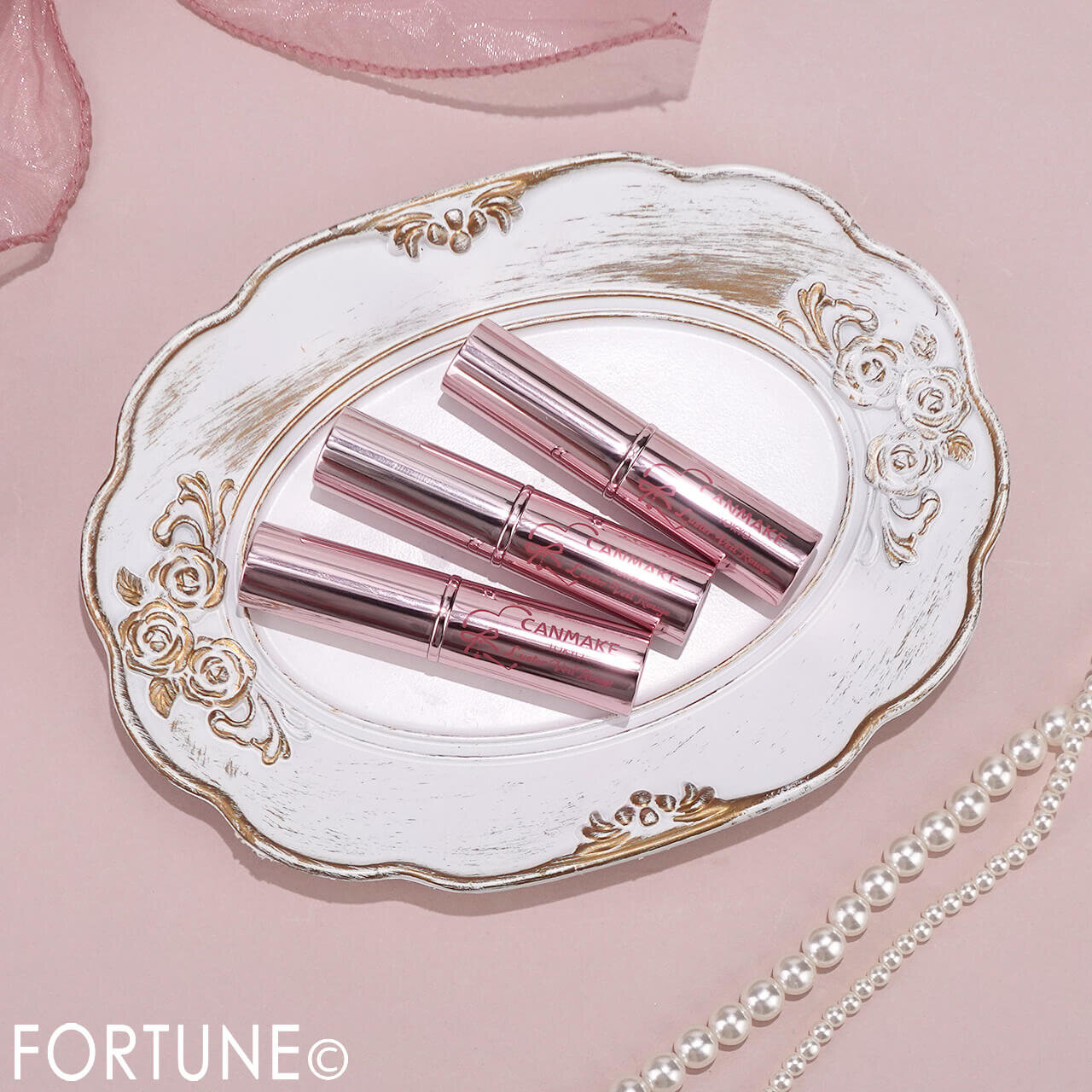 CANMAKE（キャンメイク）　ラスターヴェールルージュ