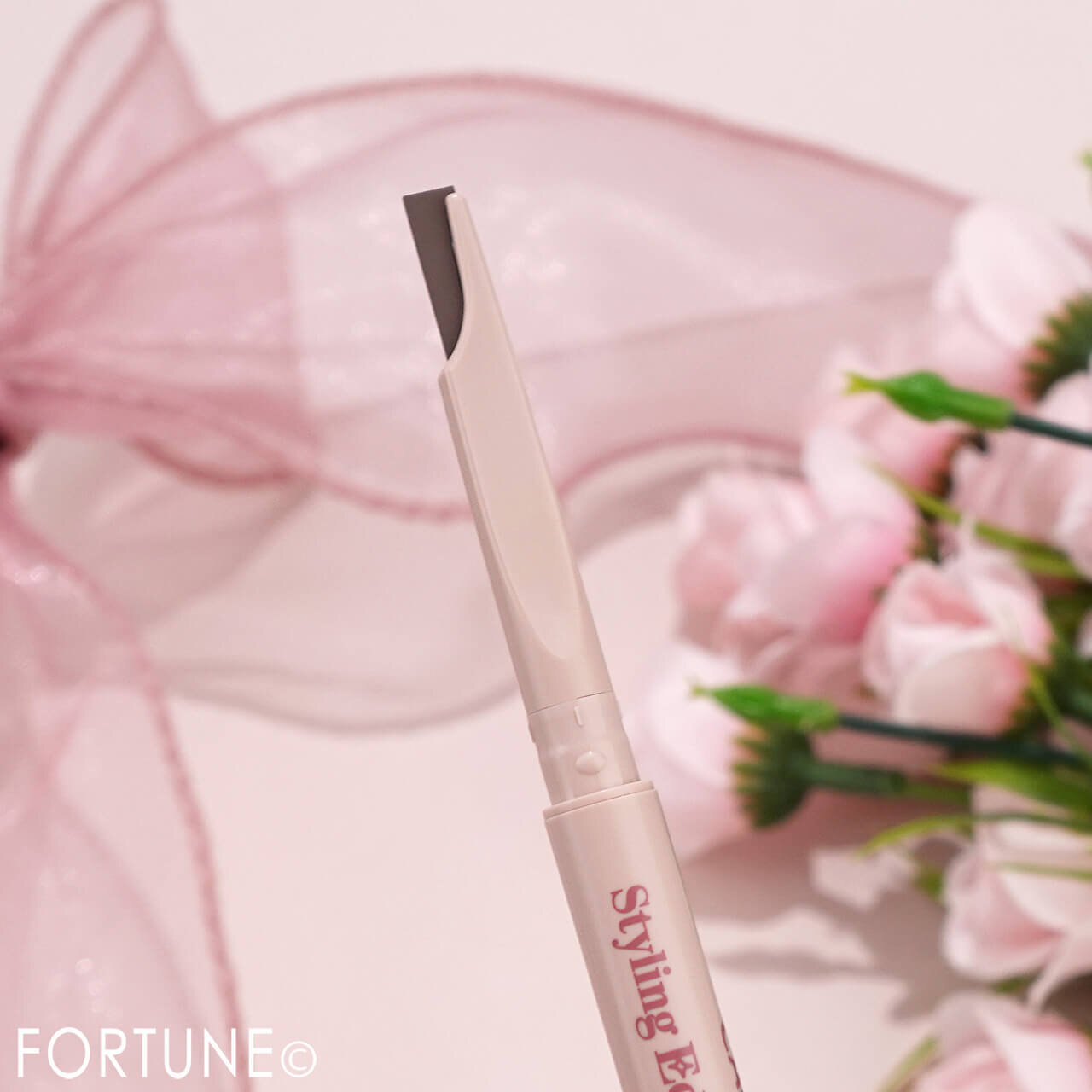 CANMAKE（キャンメイク）　スタイリングエッジアイブロウ