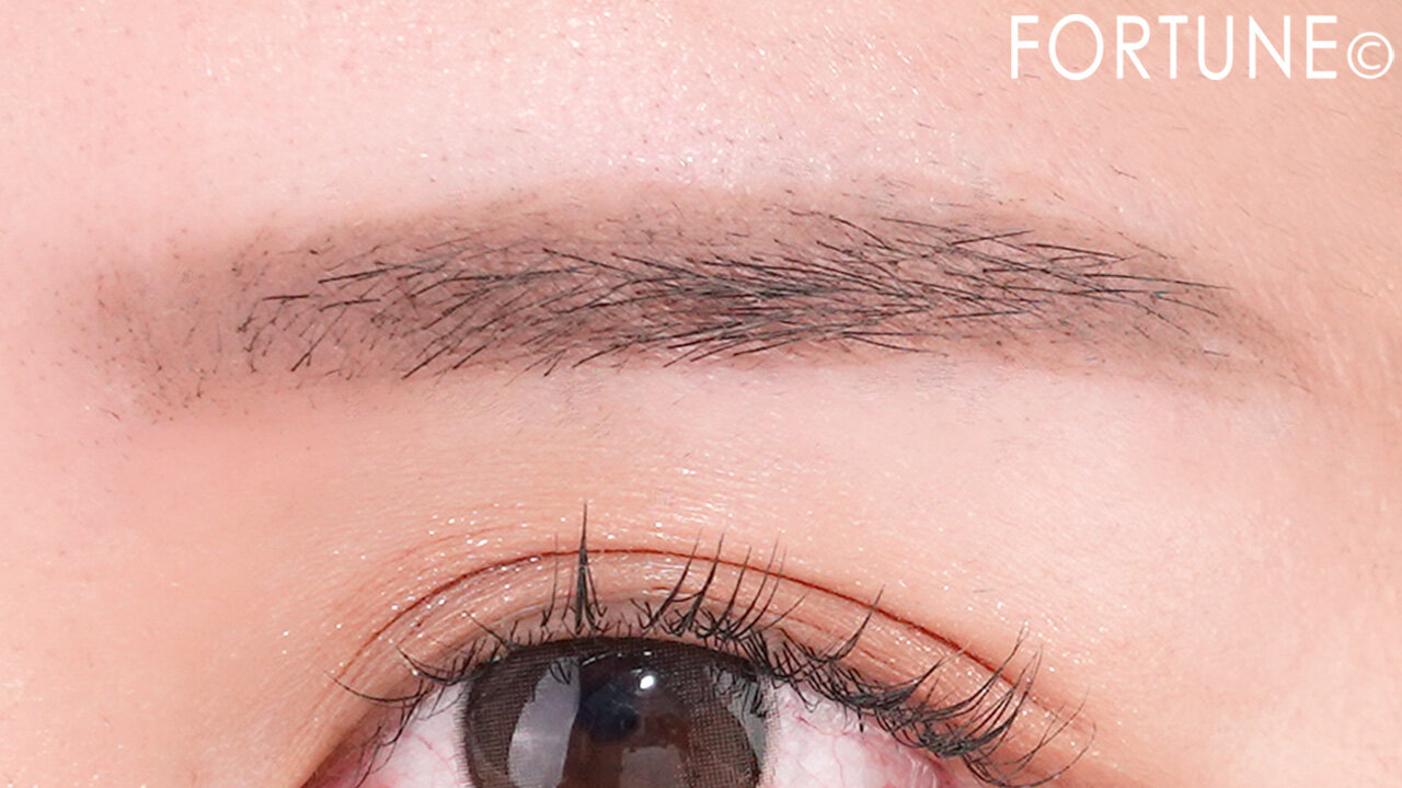 CANMAKE（キャンメイク）　スタイリングエッジアイブロウ　03