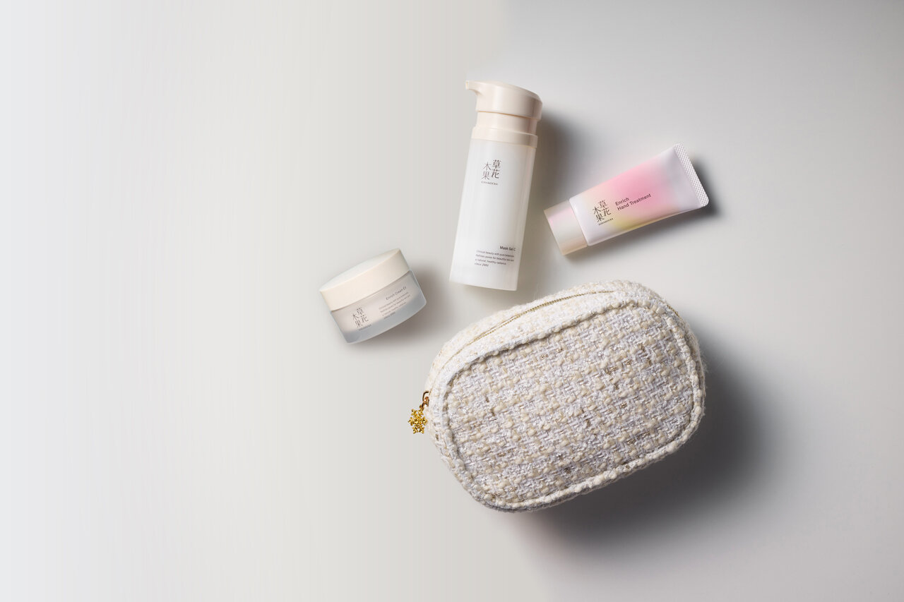 草花木果（そうかもっか）　2025クリスマスコフレ　ホリデー限定コスメ