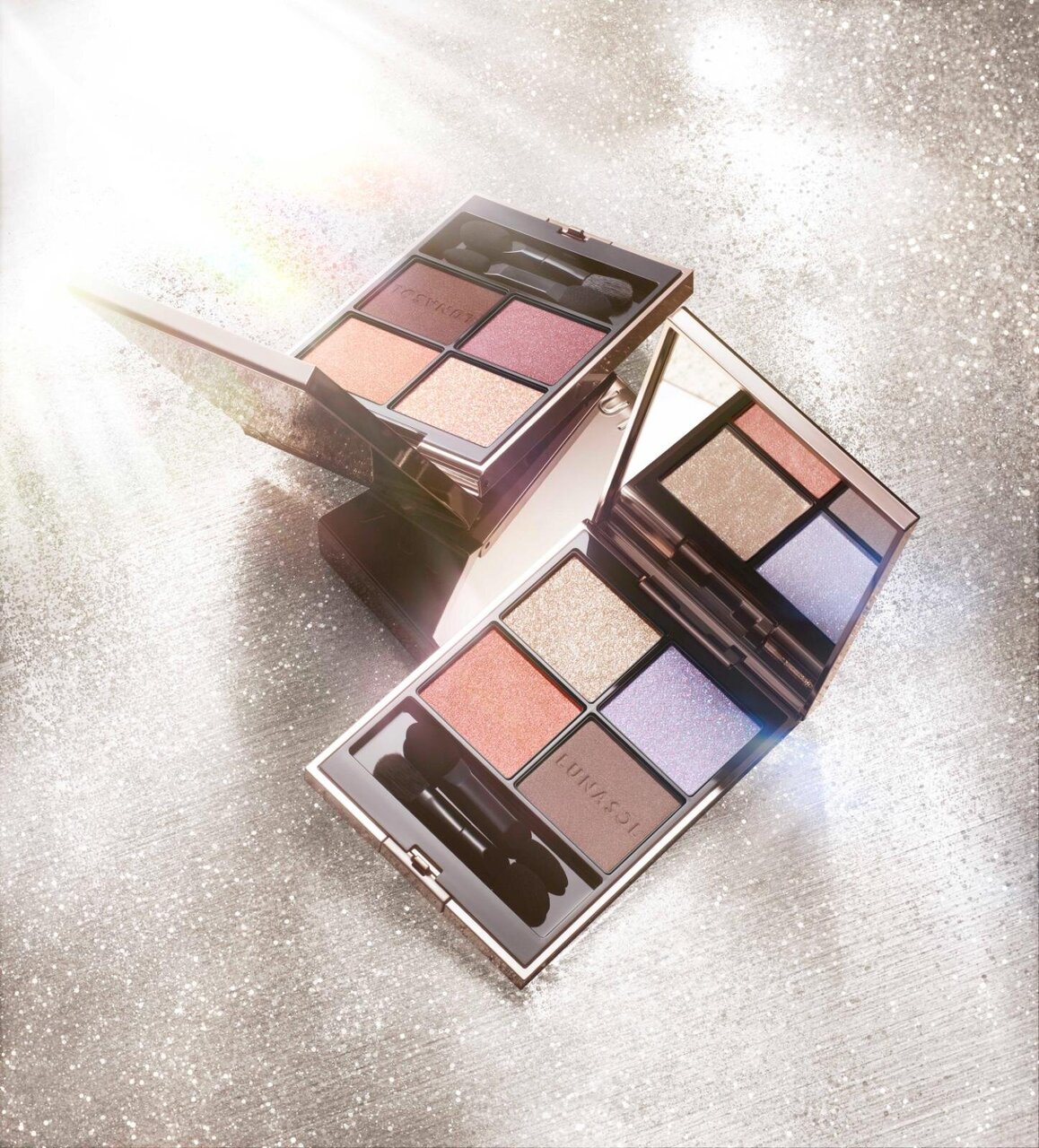 LUNASOL（ルナソル）　2025年クリスマスコフレ　Prismatic Labyrinth　アイカラーレーションN