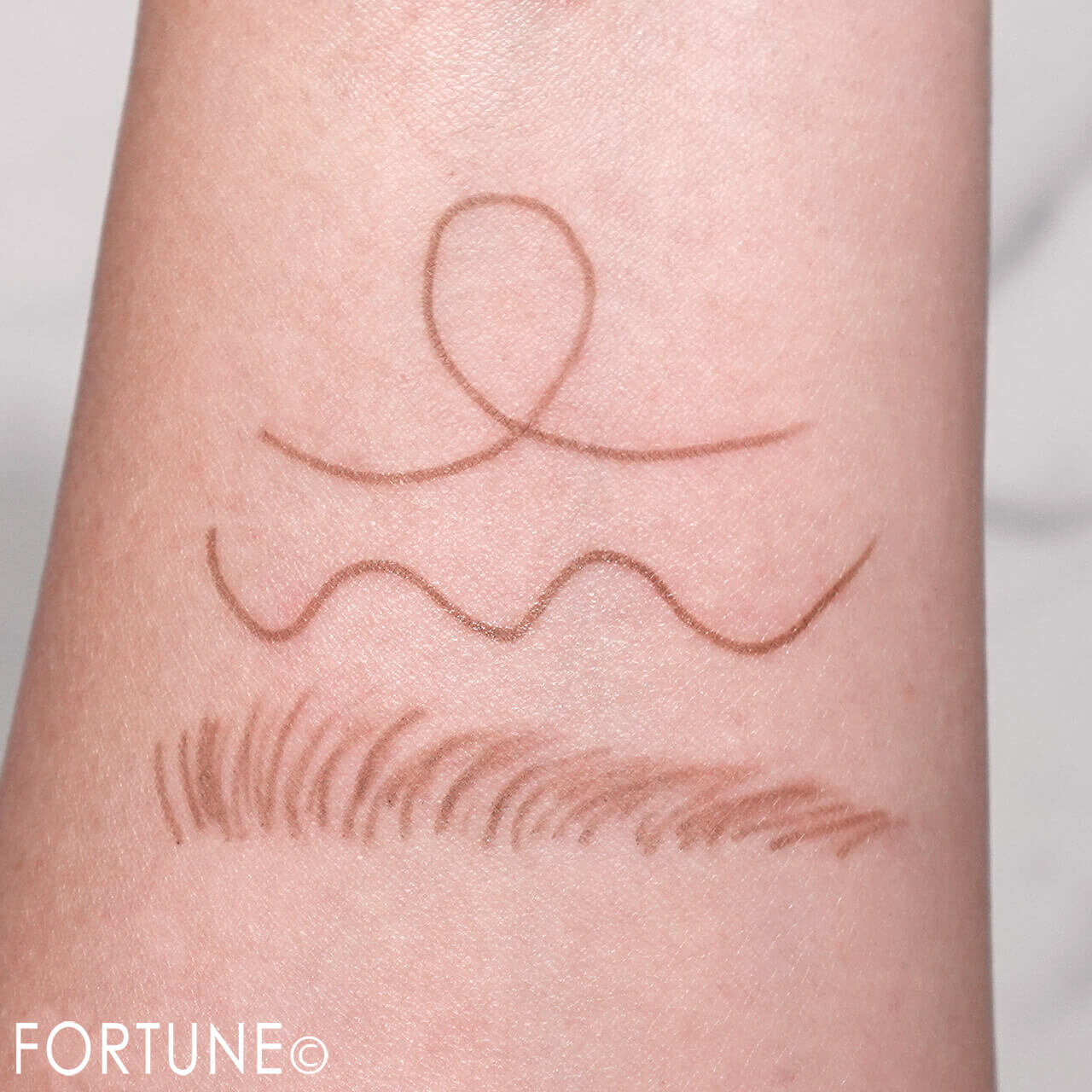 KATE（ケイト）　　『ケイト　アイブロウペンシルスーパースリム０.８』