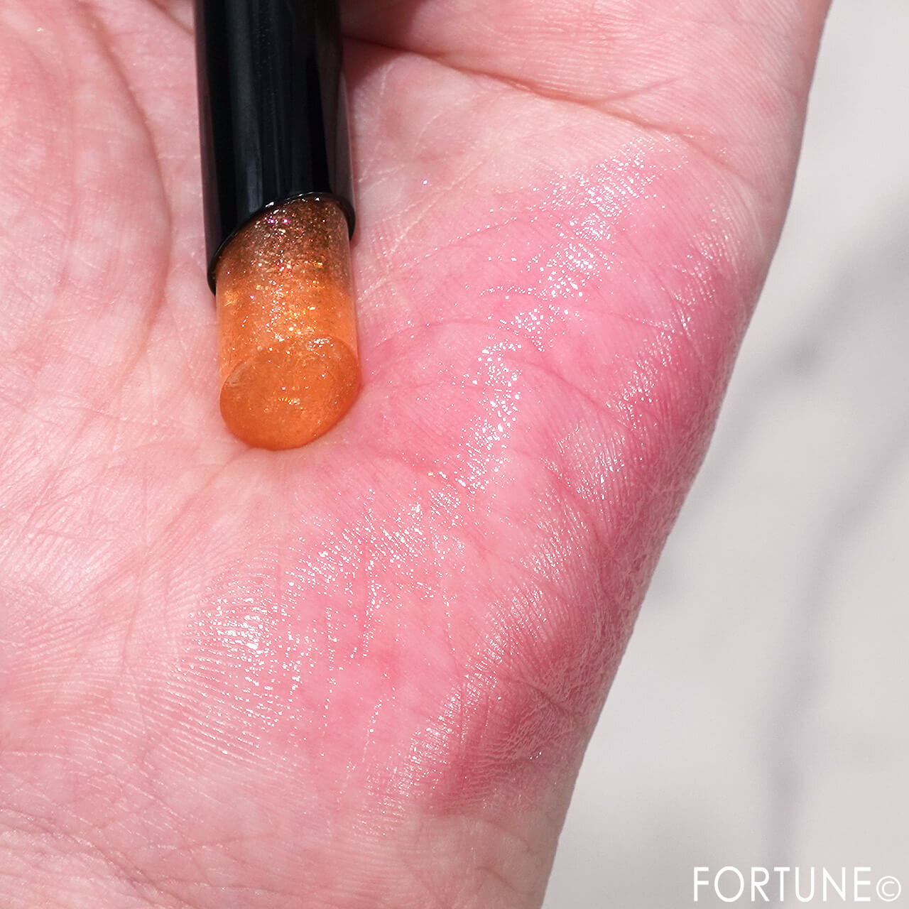 THREE（スリー）　　『THREE グリタリングジェリーリップ』