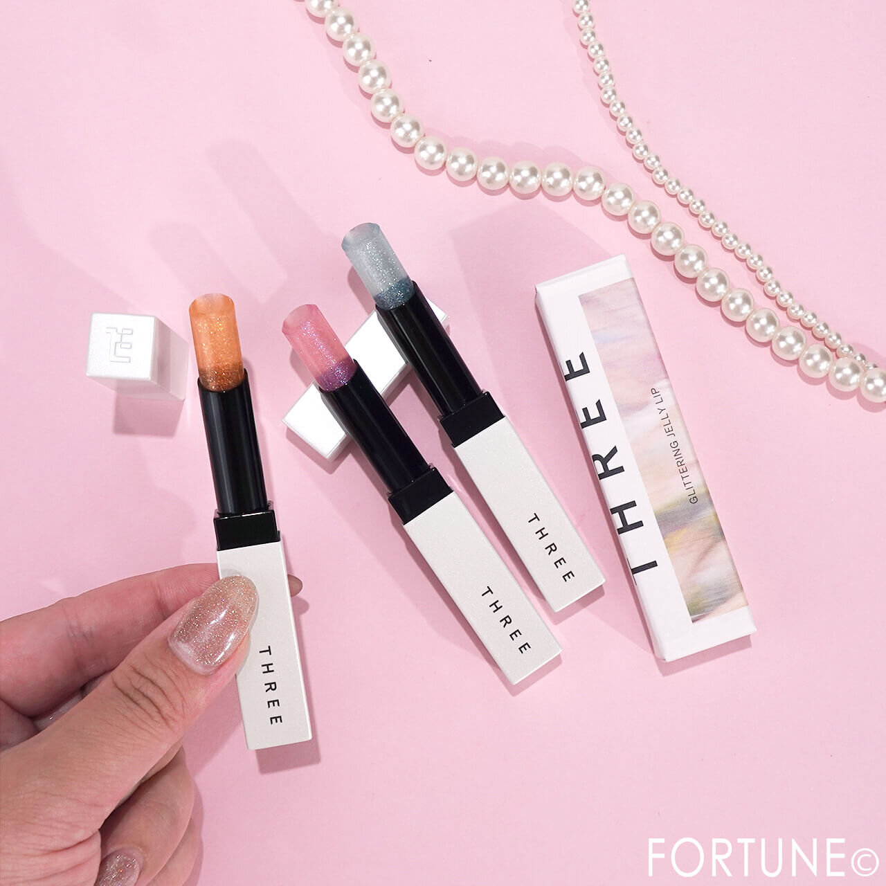 THREE（スリー）　　『THREE グリタリングジェリーリップ』