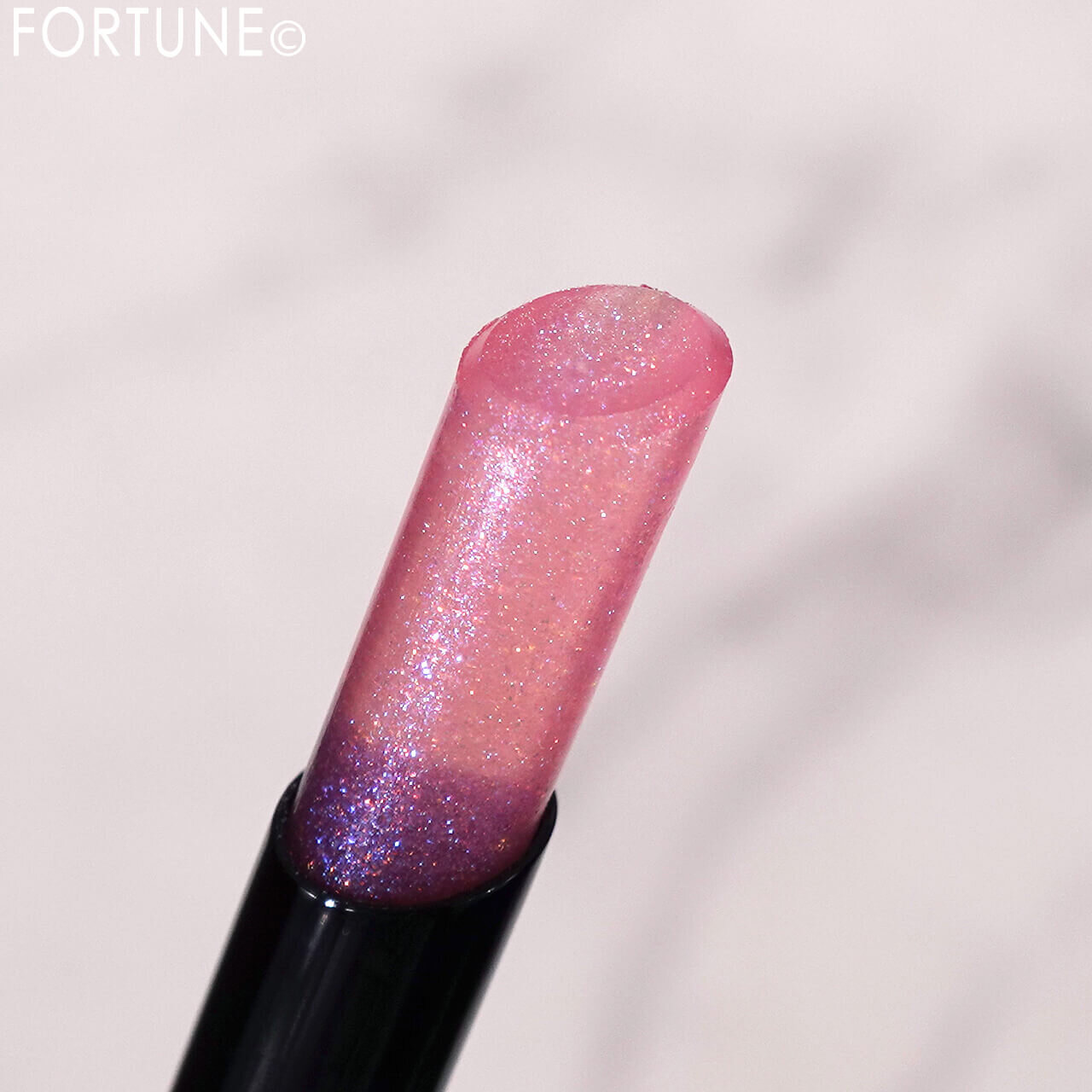 THREE（スリー）　　『THREE グリタリングジェリーリップ』