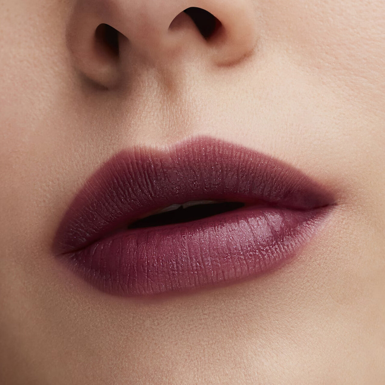 M•A•C（マック）　ラスターガラス リップスティック　#550 サカム トゥ プラム