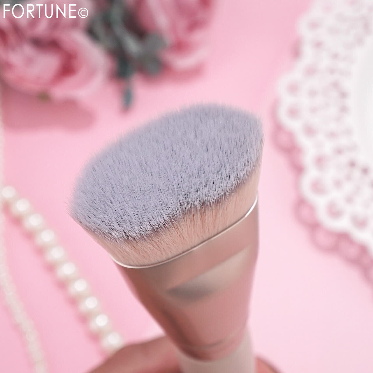 ROSY ROSA（ロージーローザ）　『マルチファンデブラシ PK　』