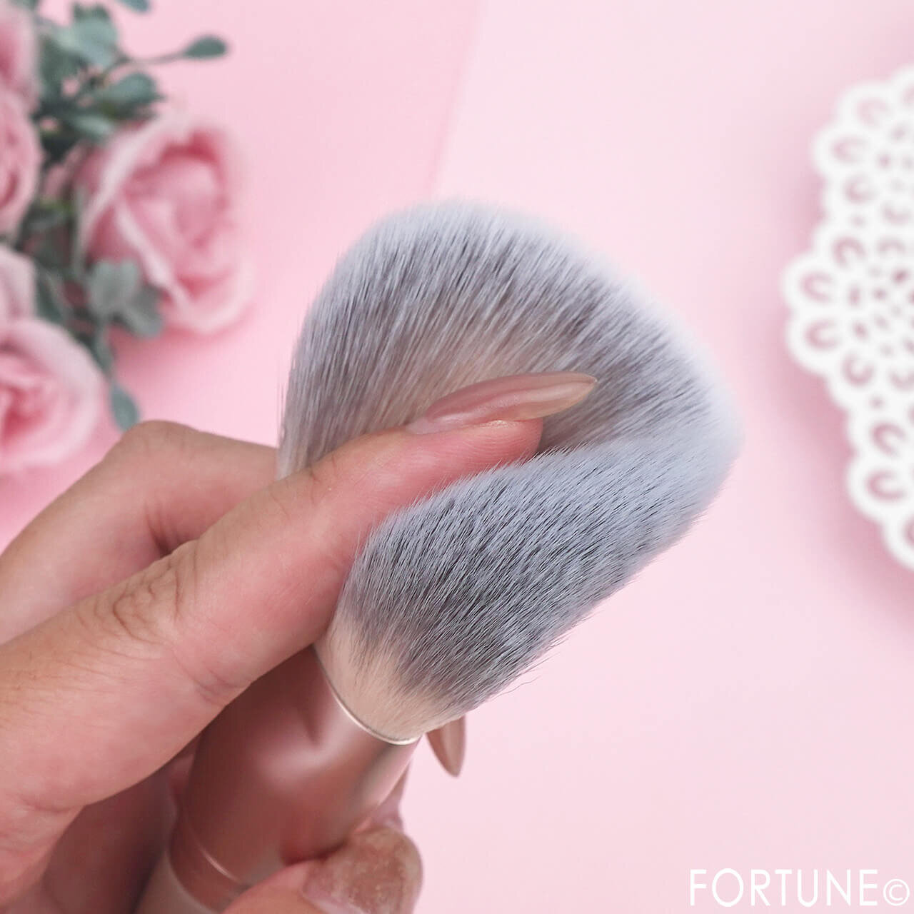 ROSY ROSA（ロージーローザ）　『パウダーファンブラシ PK』