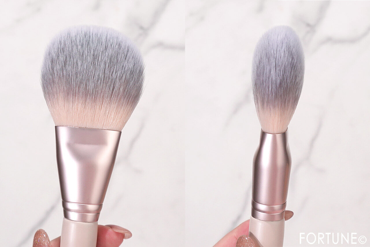 ROSY ROSA（ロージーローザ）　『パウダーファンブラシ PK』