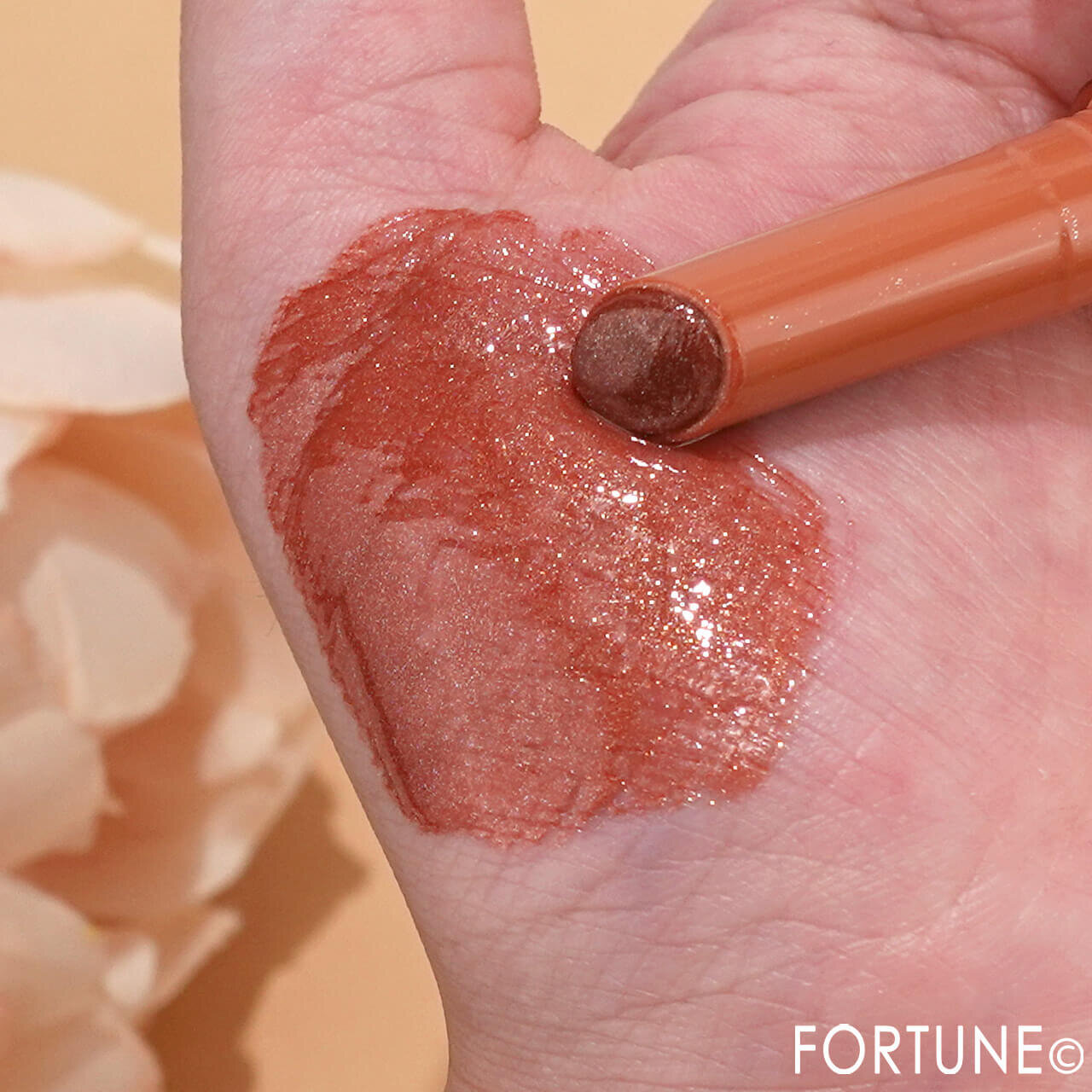 イエベ秋　おすすめリップ　キャシードール　ボーントゥブリンク リップクリック（09 WEALTH（富））