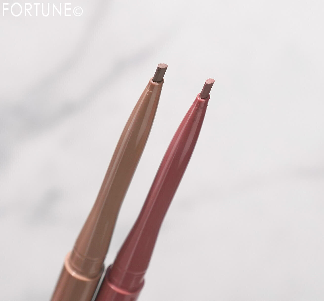 ラブ・ライナー　クリームフィットペンシルR　極細楕円芯　ハニージンジャー　ハニーピーチ