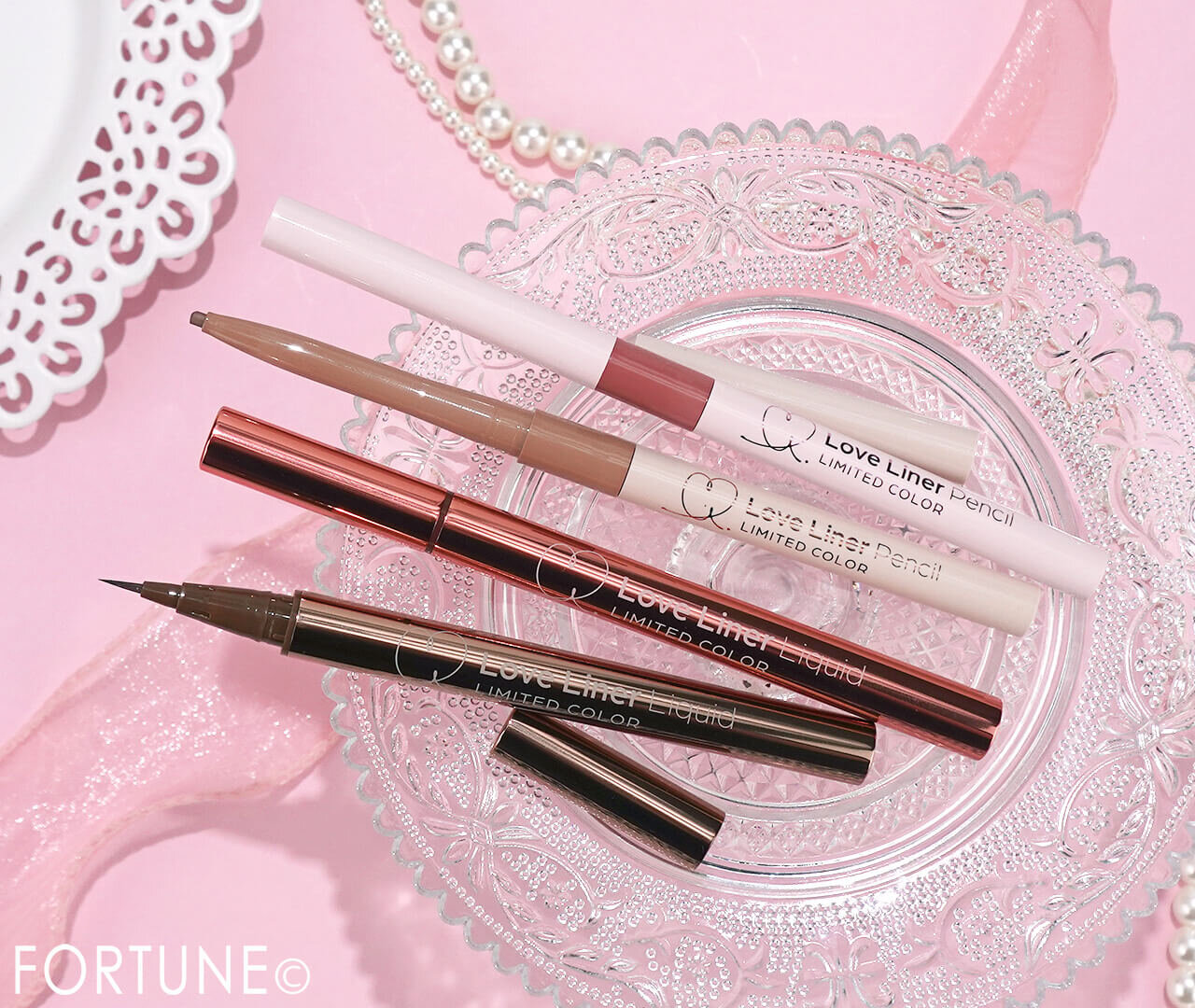 ラブ・ライナー　2025年冬新作コスメ　トリックライナー　限定色
