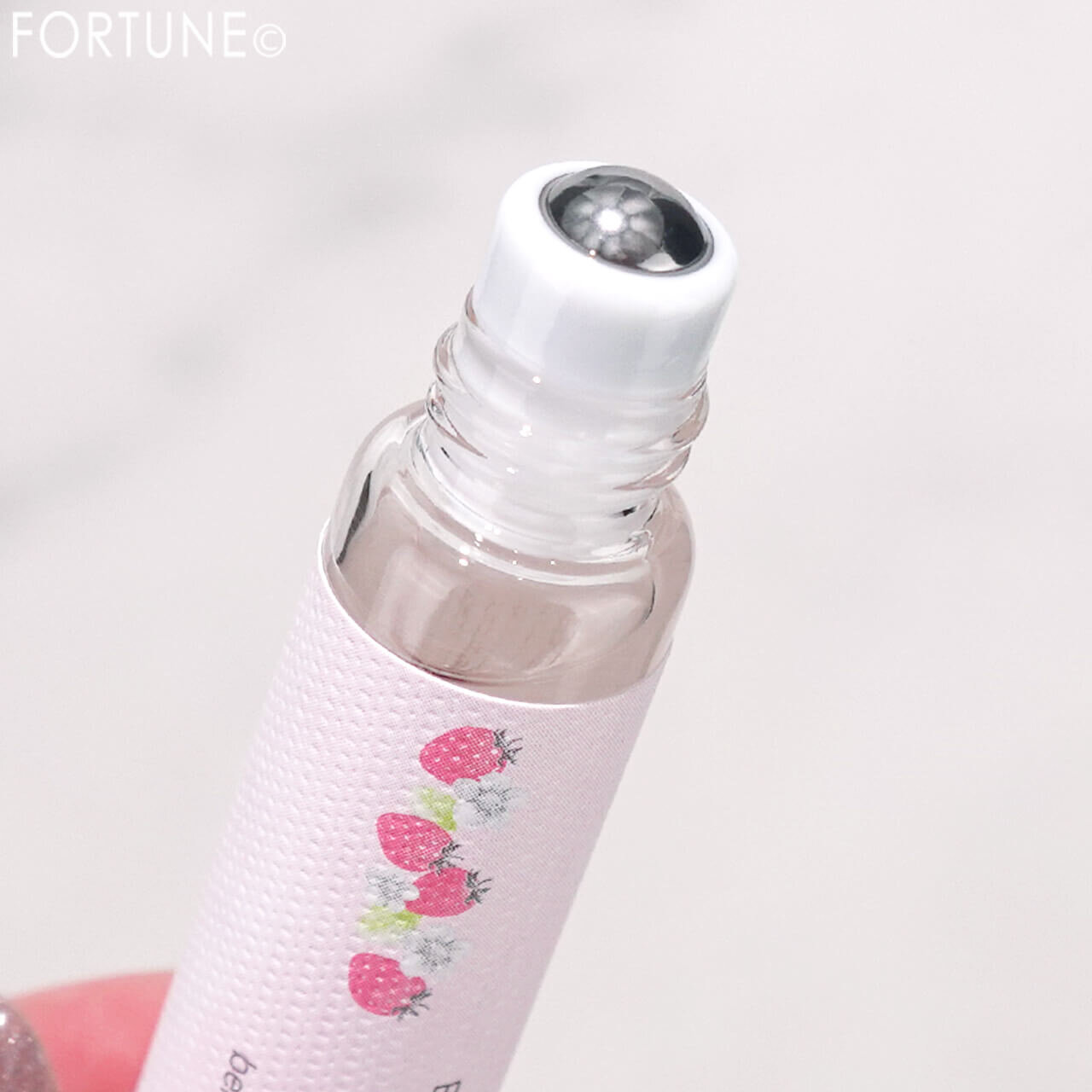 CANMAKE（キャンメイク）　『メイクミーハッピー オードトワレ』　ベリーブルーム