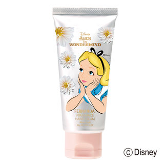 バターのようなコクのあるクリームが乾燥しがちな指先をし...