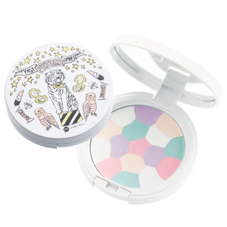 ５色のカラーパウダーで、透明感に満ち溢れた美肌に格上げ...