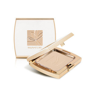 シグネチャードラマティックホワイトニングルミナスパウダーファンデーション (367947)