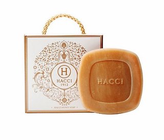 はちみつ洗顔石けん｜ＨＡＣＣＩ (809031)