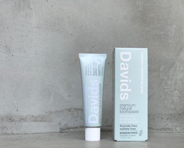 100%天然由来のホワイトニング歯みがき粉「Davids」から、持ち運びに便利なサイズが登場!