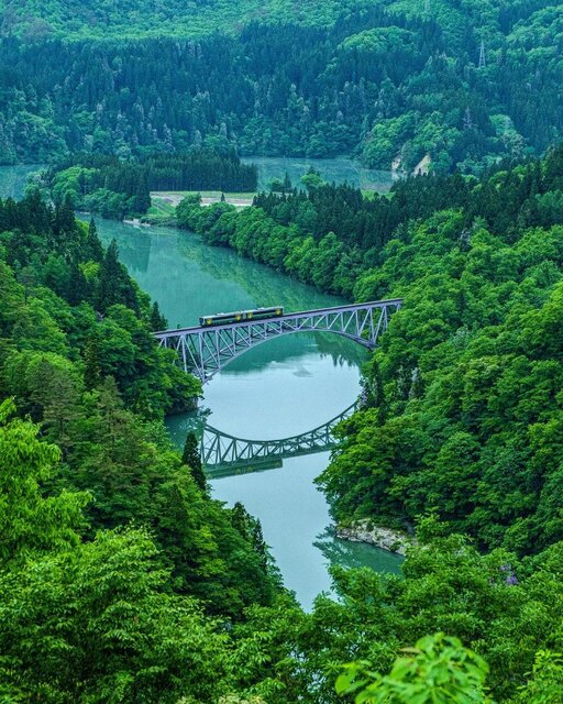 アーチ橋「第一只見川橋梁」と「只見線」の絶景を望むビューポイント