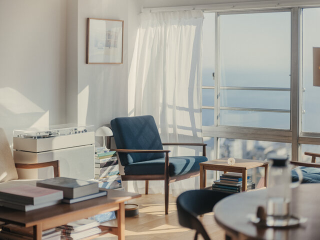 My room and the time. 濱田英明