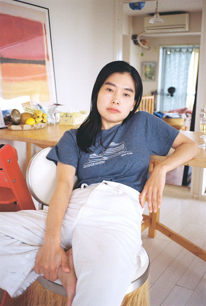 写真家 江崎愛の個展 「The overwhelming I 圧倒的な私」が東京 神田で開催。“写真を撮ること”は、他者と関係するためであると同時に、自らを見つめ返す行為