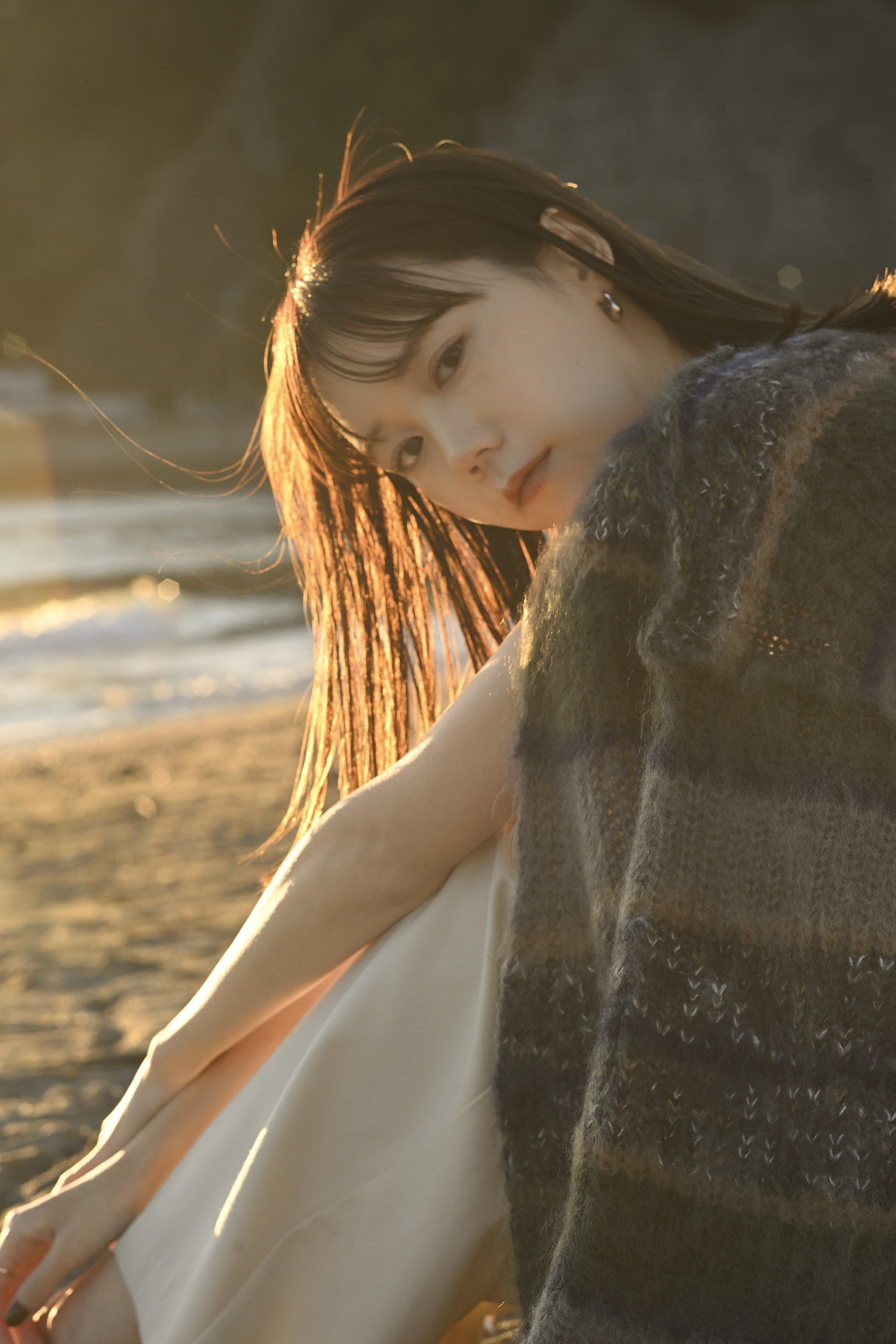 mizuiro ind / ミズイロインド がブランド初の写真集を発売