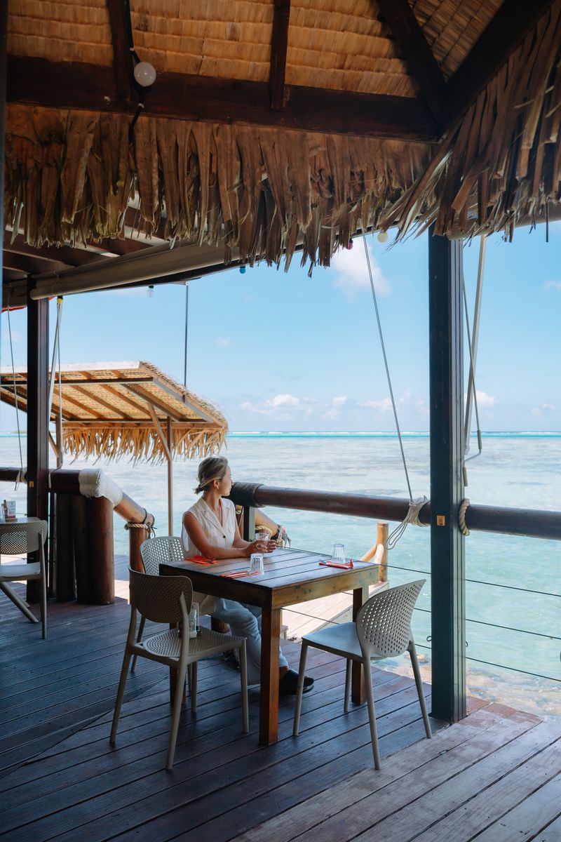 タヒチで味わう絶景と文化。AOIと鎌田風花が忘れられない旅へ