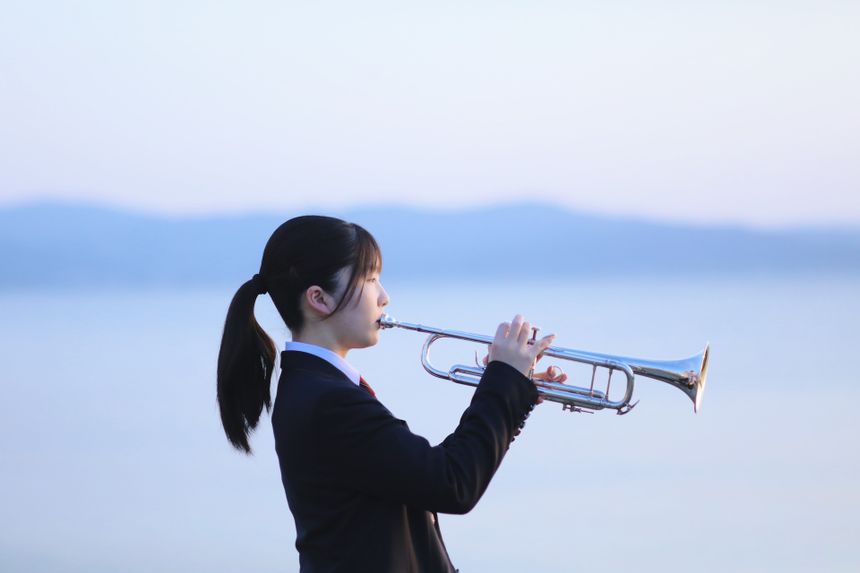 中判フィルムカメラ用のレンズをデジタル一眼レフカメラに装着して撮る たない りほ ｜ 連載 これが私の“最旬好き”表現 写真を愛する15名のクリエイターが今ハマっていること