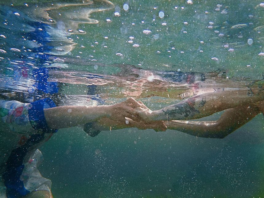 北田瑞絵 写真集「不滅の星」出版記念写真展が、東京 外苑前で開催。記憶からこぼれ落ちたとしても、そこに存在していたという事実は消えない