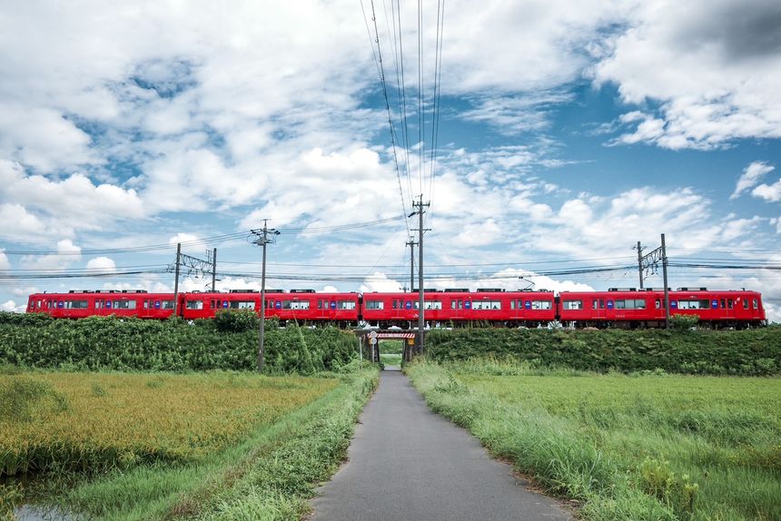 「あぐいを撮るということ、Toruto ナツアキ ユリ展」が愛知 知多で開催。町の日常の中にある"気配"をテーマに、町と関わりながら記録してきた写真たち