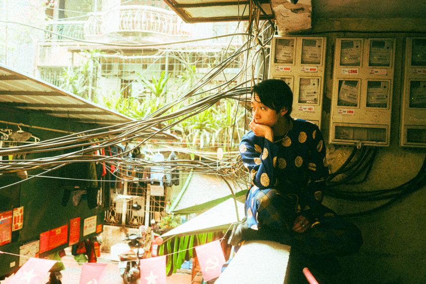 藤澤一 写真展「A Light, A Live, A Life.」が神宮前で開催。俳優 大原海輝との撮影を通じて“人を写す”ことの真髄に触れる