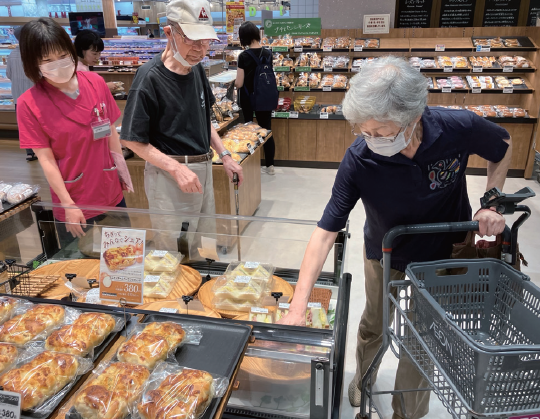リハビリ型デイ「イオンスマイル」　商業施設の基盤活用し、出店加速