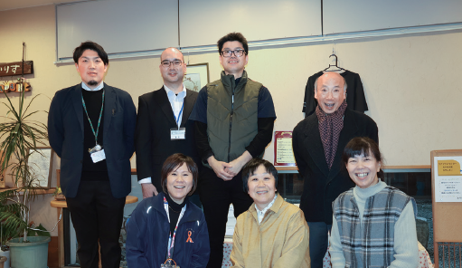 前屈・ひねりの実態を可視化　「抱え上げない介護」推進施設で負担調査