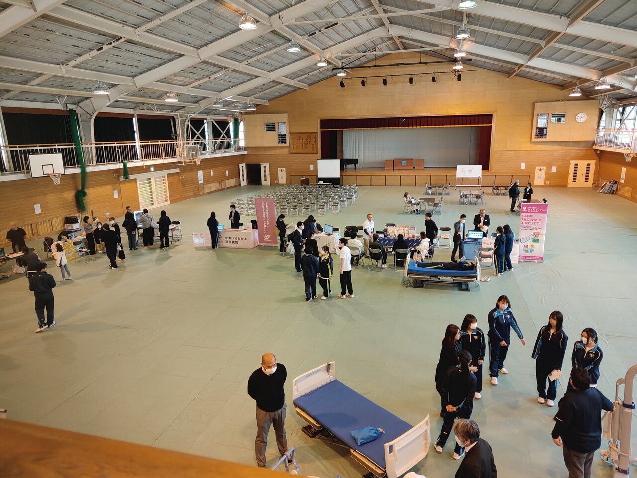 狭山緑陽高校で介護テクノロジー体験会