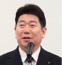 挨拶する福田市長