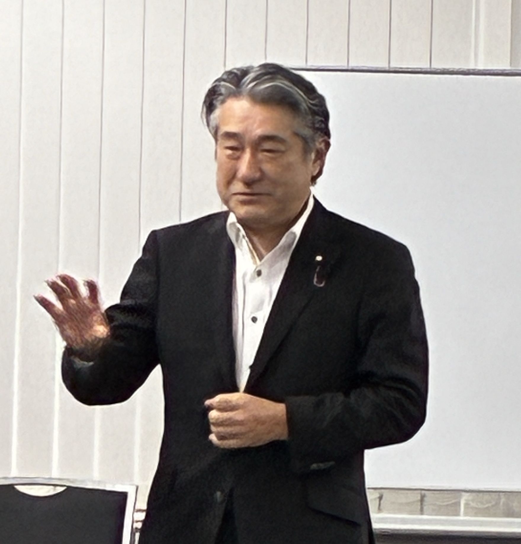 当日は石田昌宏参議院議員も同席した