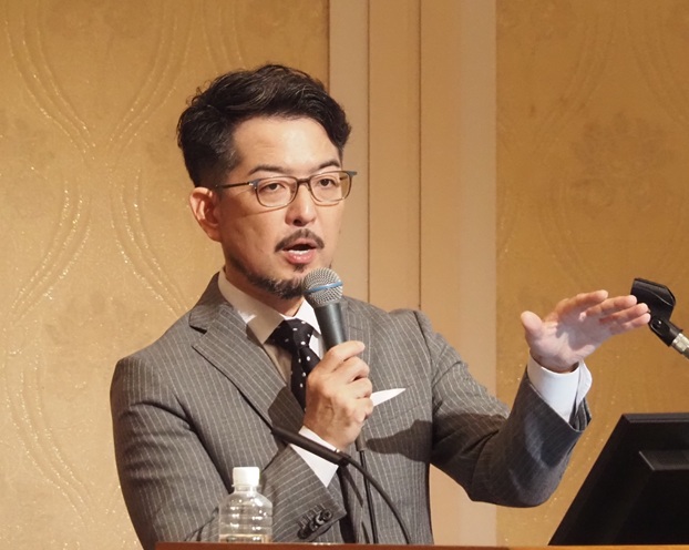 平良氏