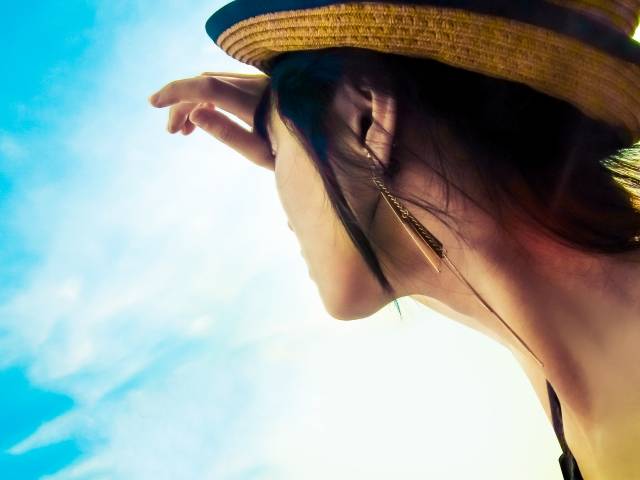 髪 頭皮の日焼けに要注意 夏に美髪になるための紫外線対策とアフターケア Motto Blog