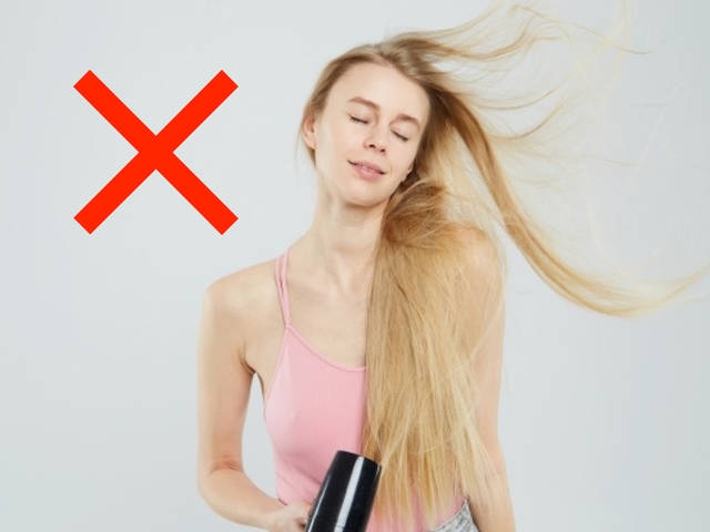 湿気による髪のうねり くせ毛対策のためのブラッシングと乾かし方 Motto Blog