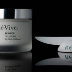 『ReVive』をお買い上げの方にスパチュラをプレゼント