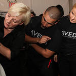 AVEDA|クリスチャン・シリアノ2010年秋冬コレクションの「グラマラスなアップスタイル」