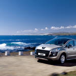 PEUGEOT 3008|プジョー初のクロスオーバービークル誕生